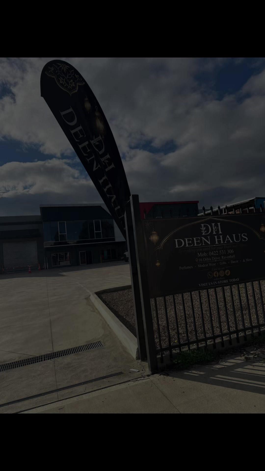@deenhaus