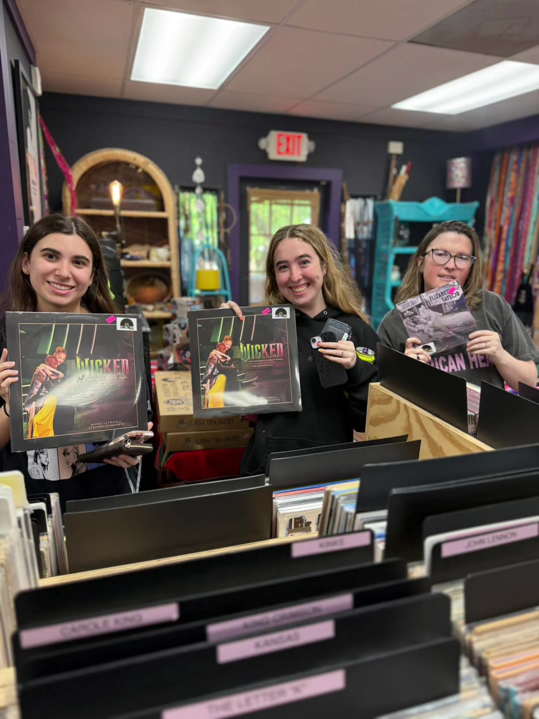 @Vintage Vibes Records