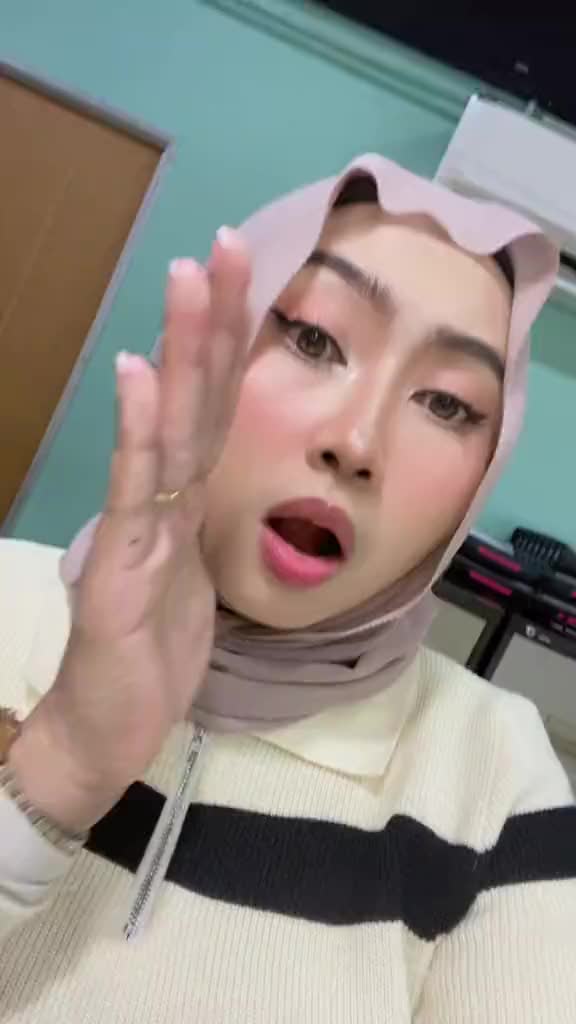 @bukanFatin