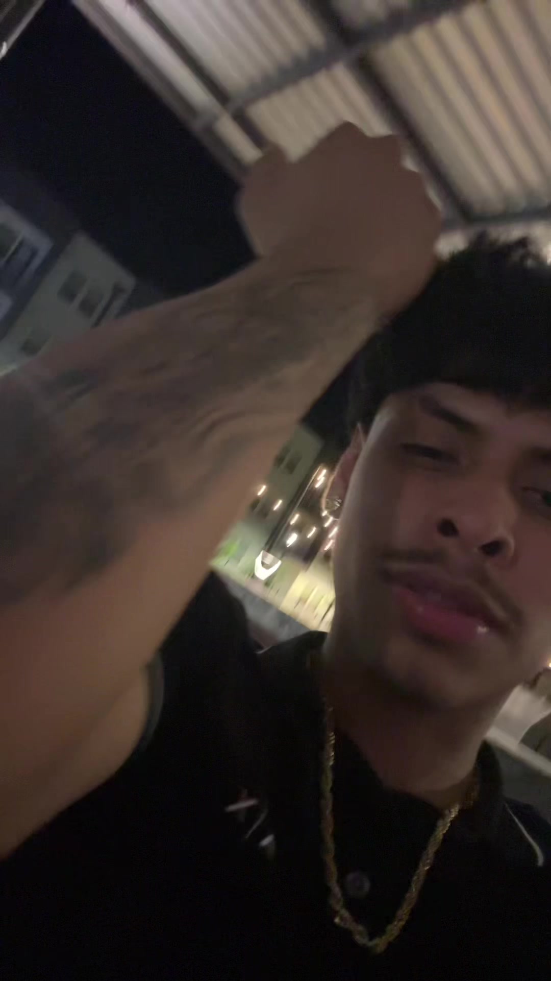 @carlos_.12