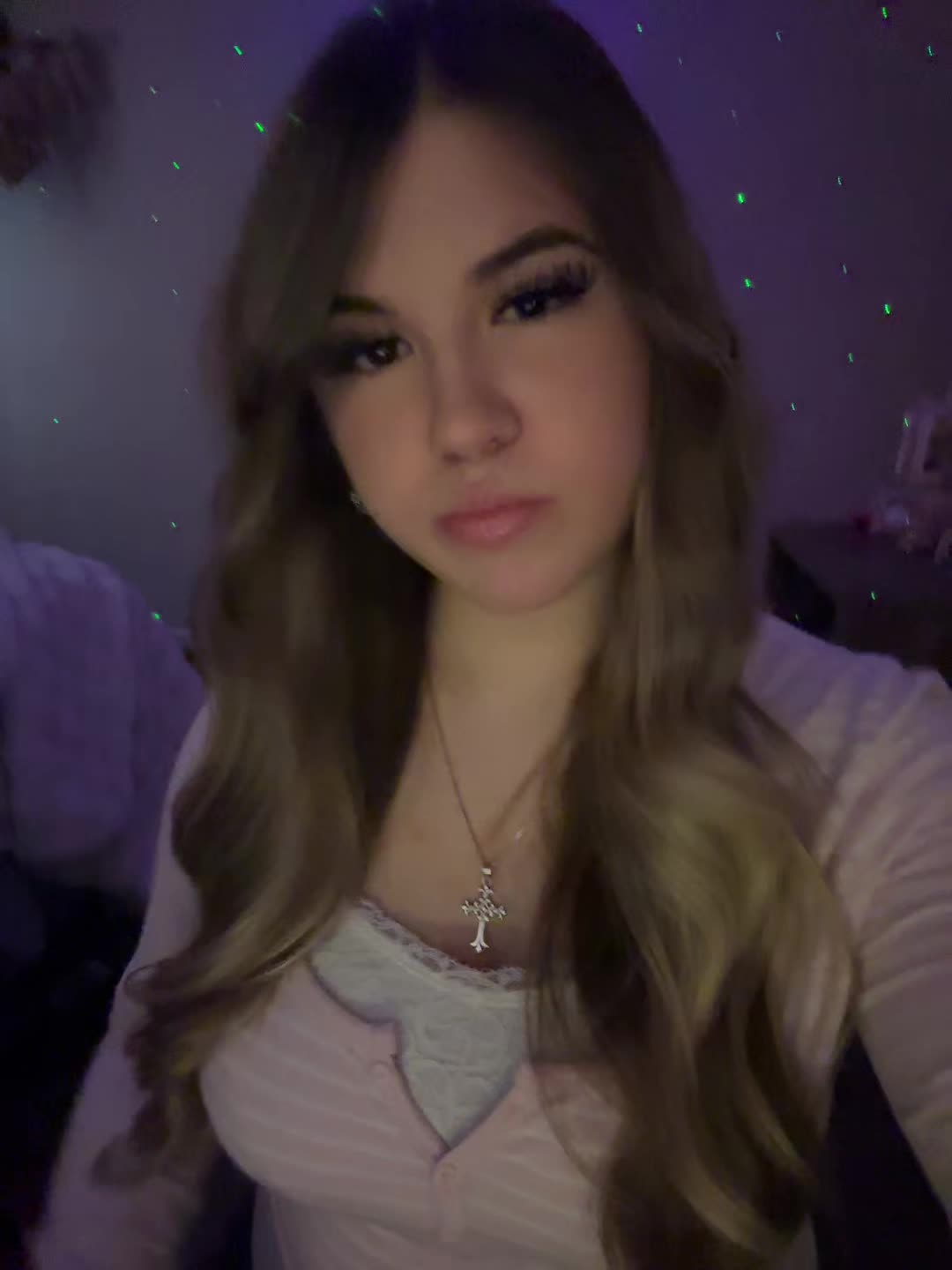 @luviebug14