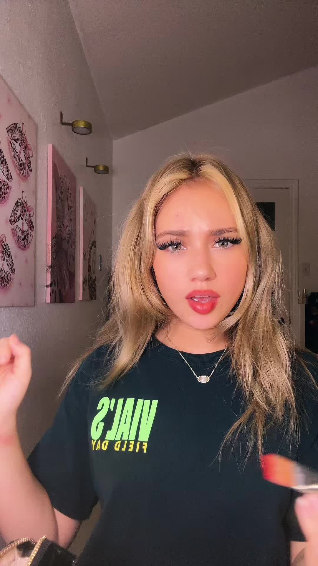 @mena.lux.delamatyr