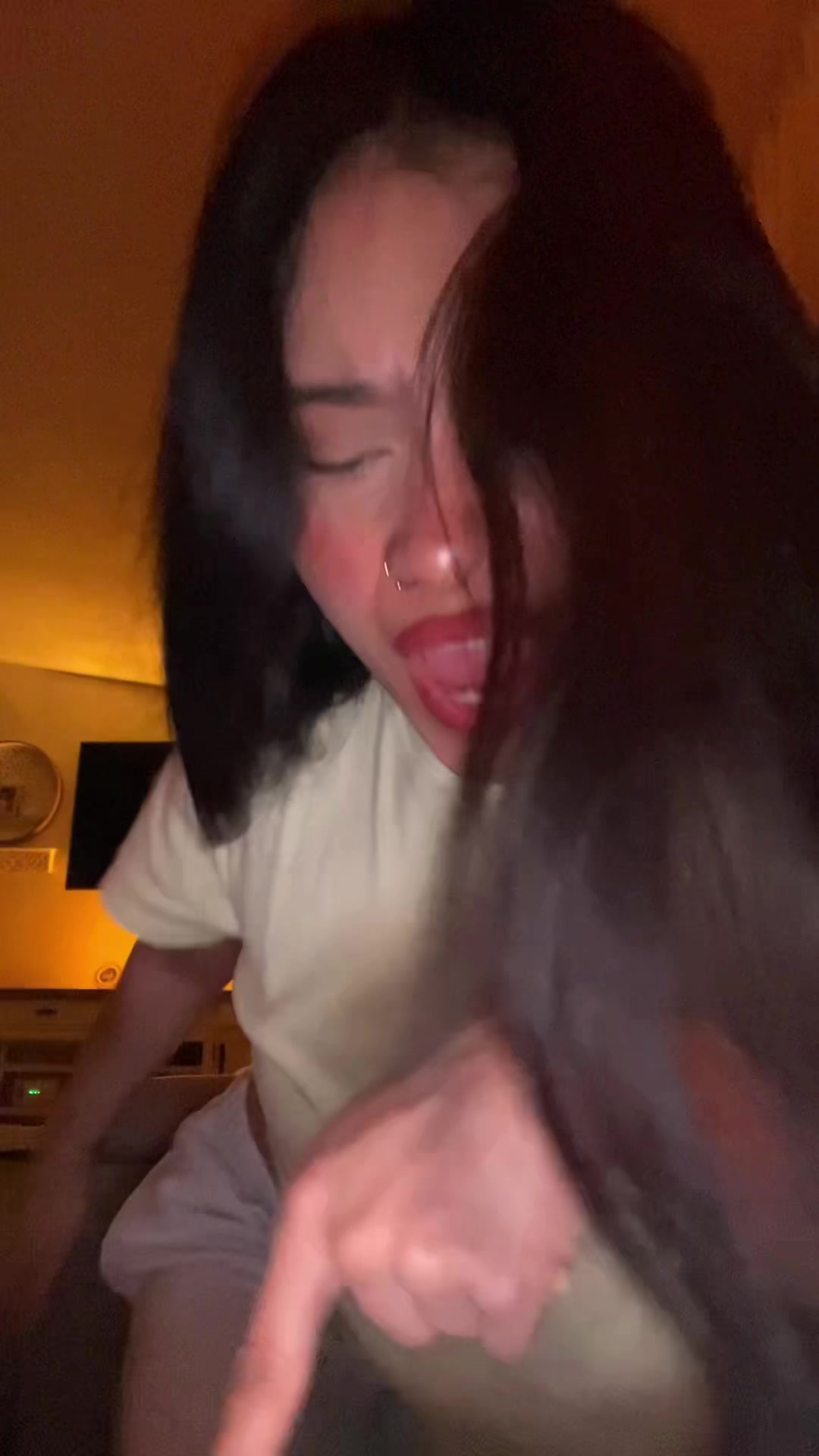 @Luna