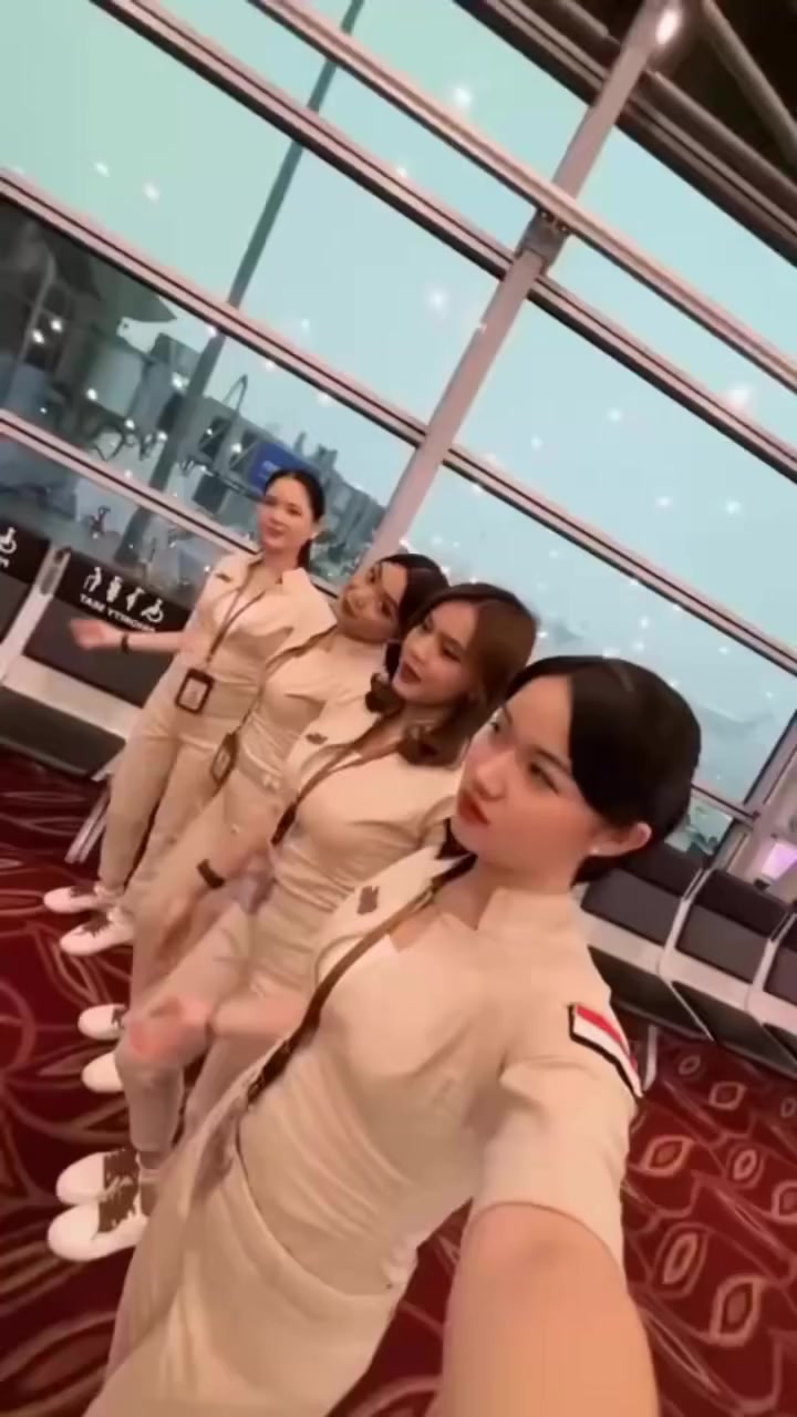 @Dhea Vriscaaᥫ᭡