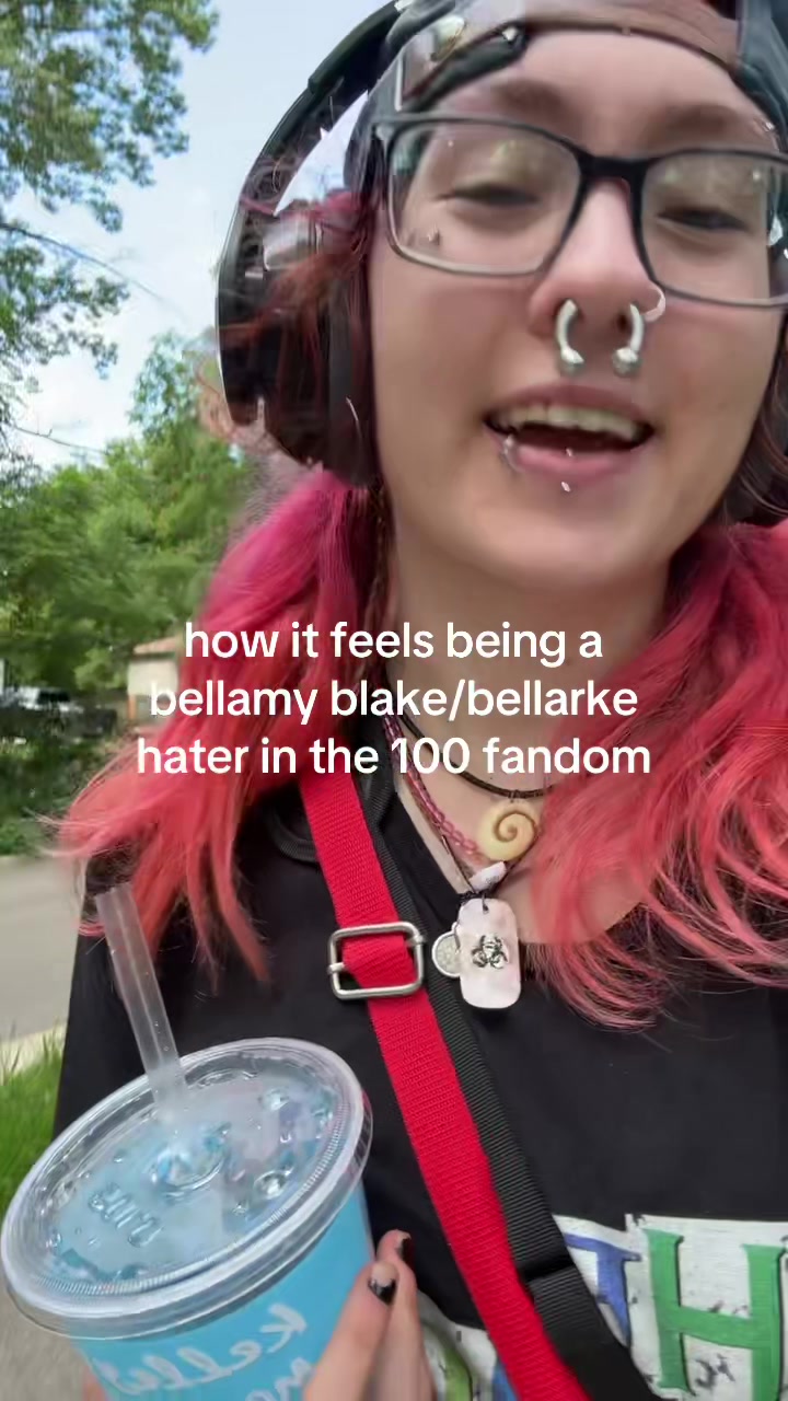 @armless.cum.circle