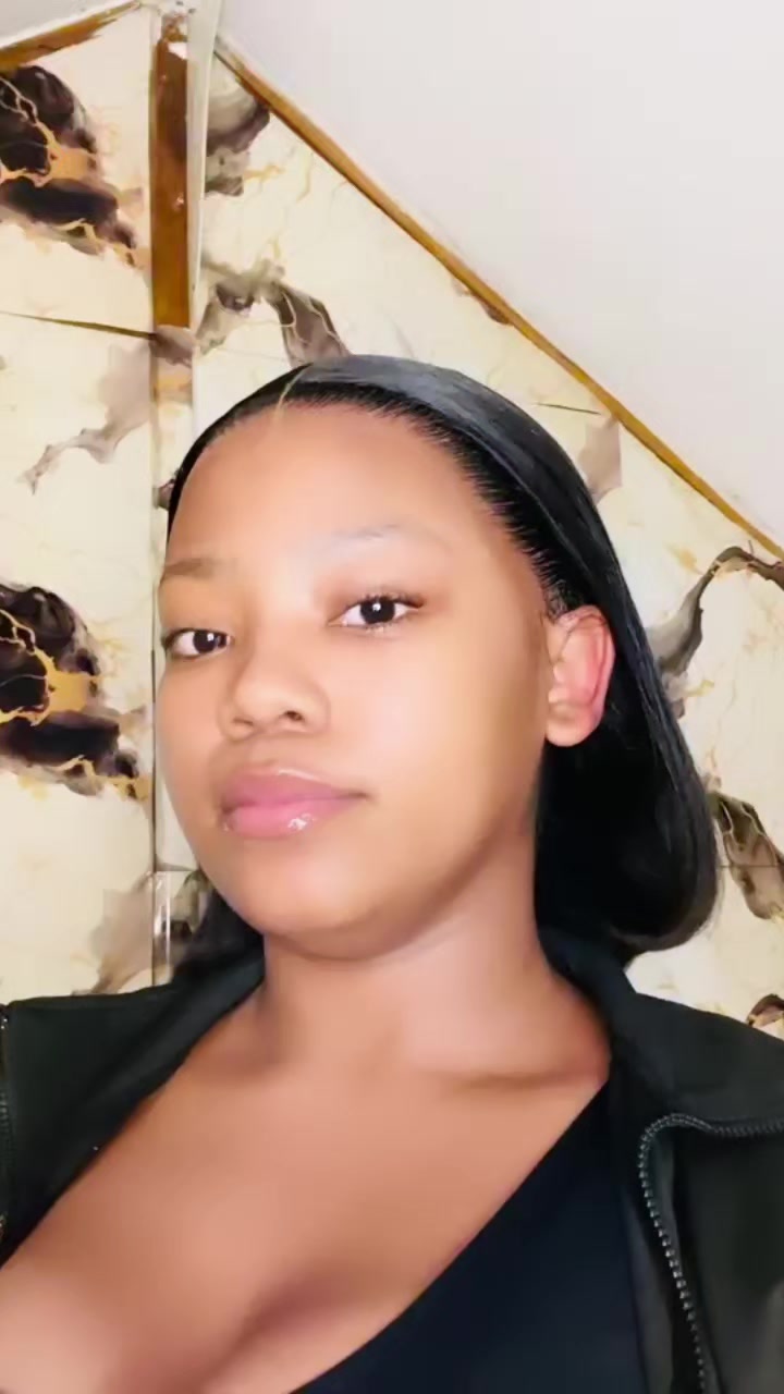 @maxuluu_yandisa
