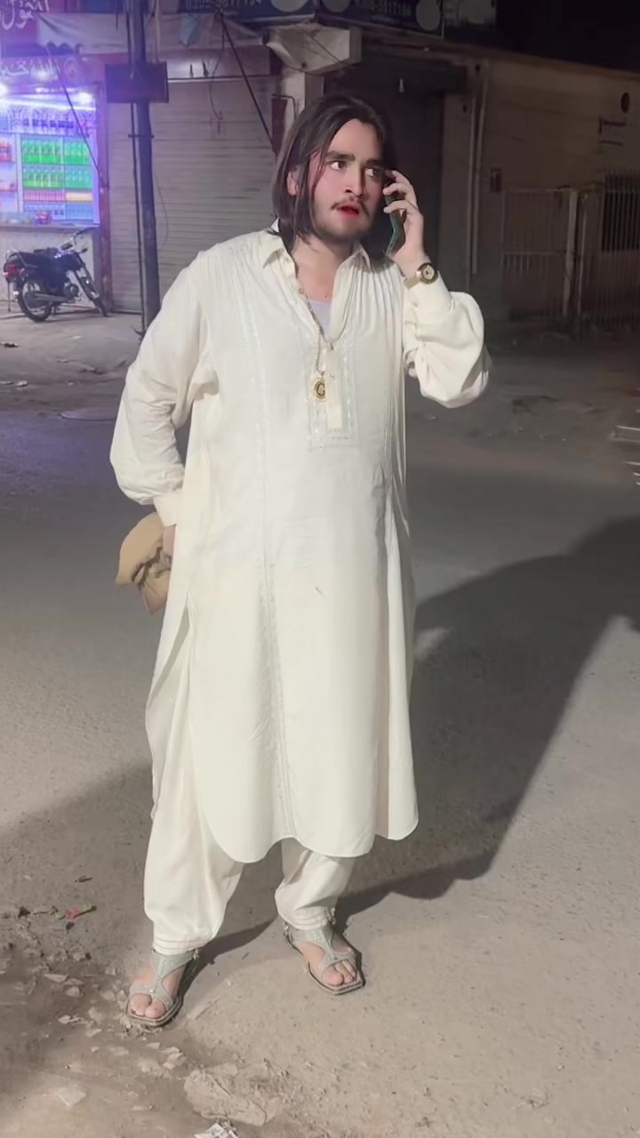 @🦁قاسم طارق قریشی🦁