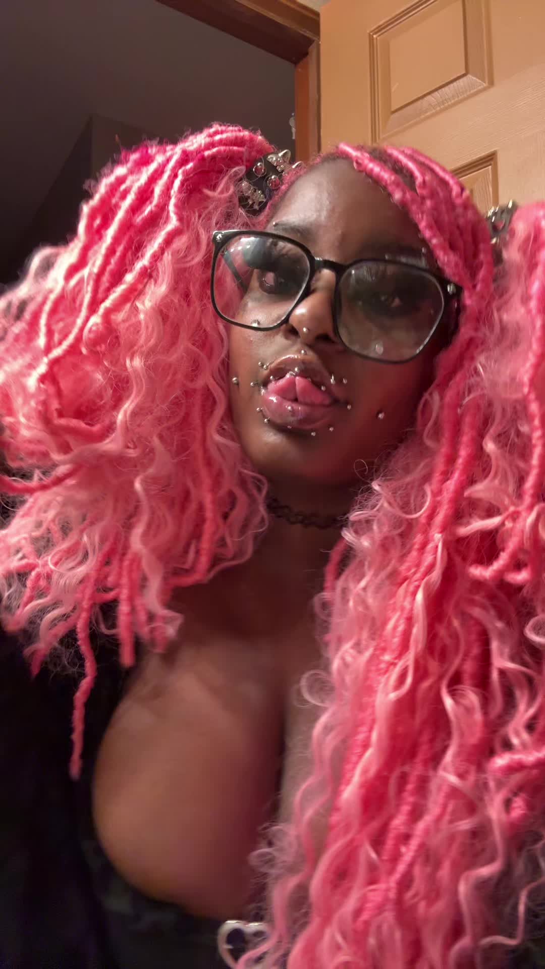@pinkie