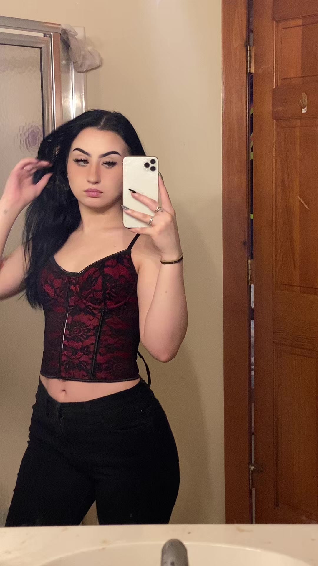 @skylahlove