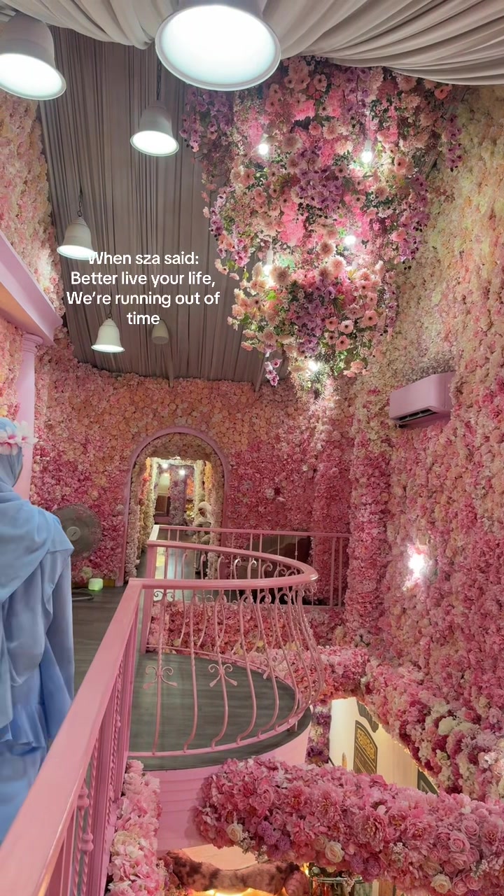 @Ester👑