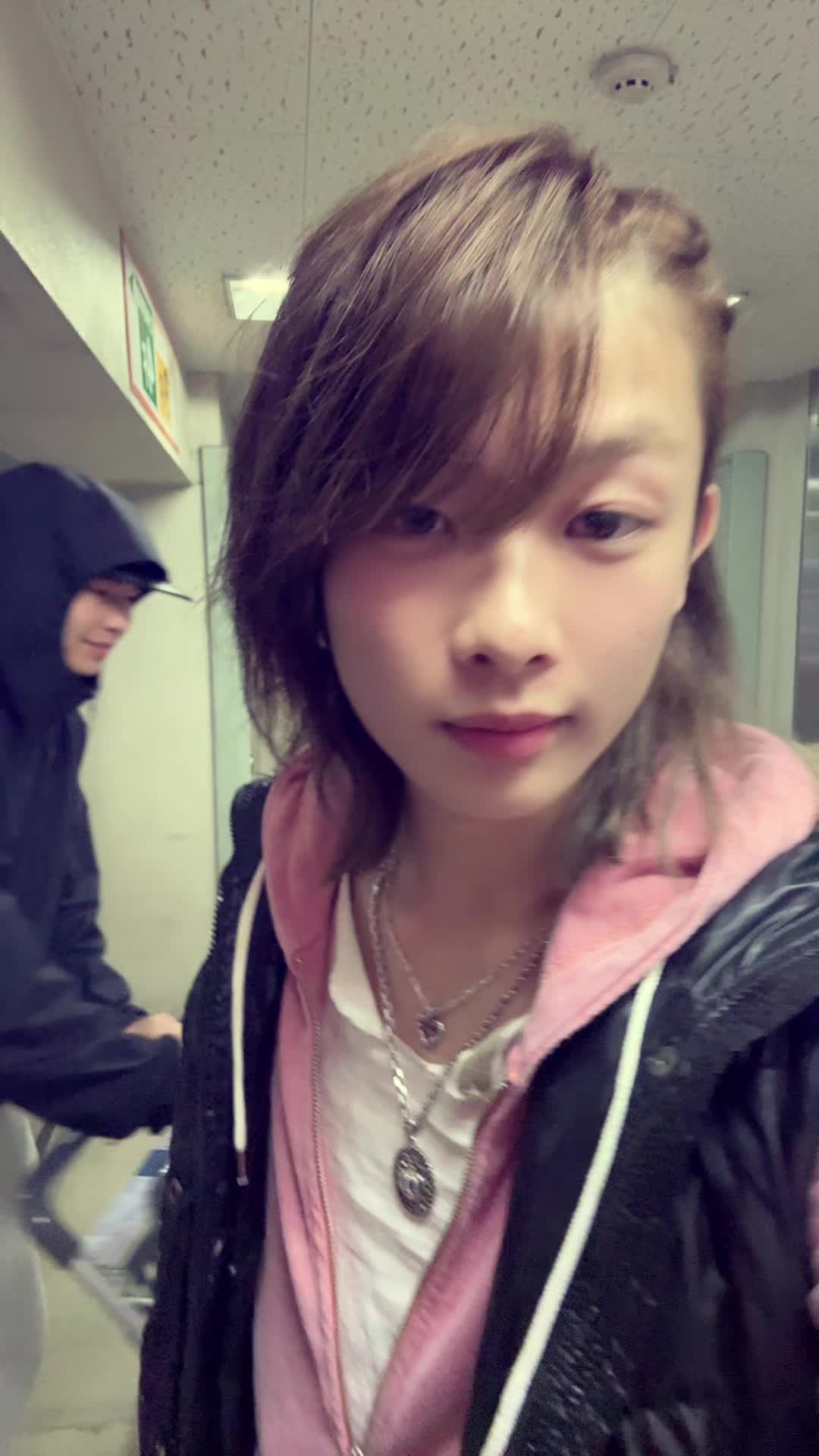 @ゆいと
