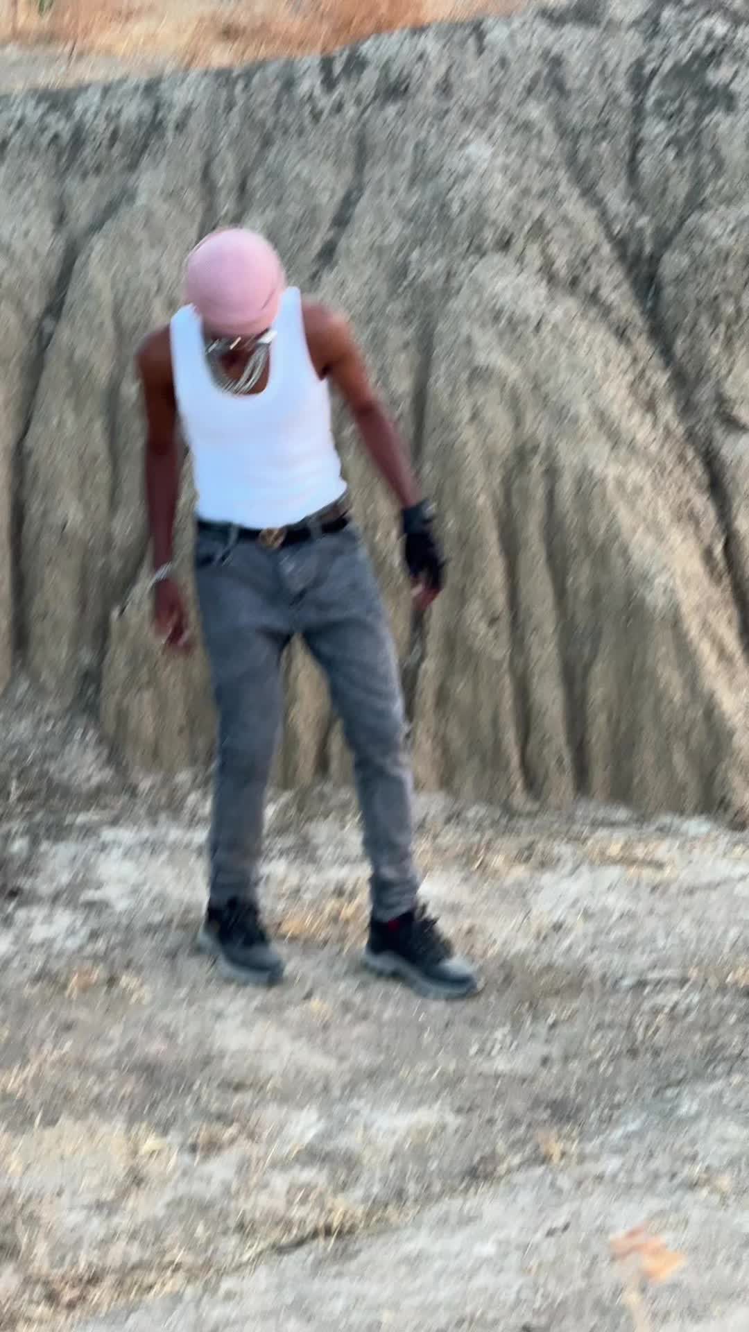 @MONDO🧑🦲