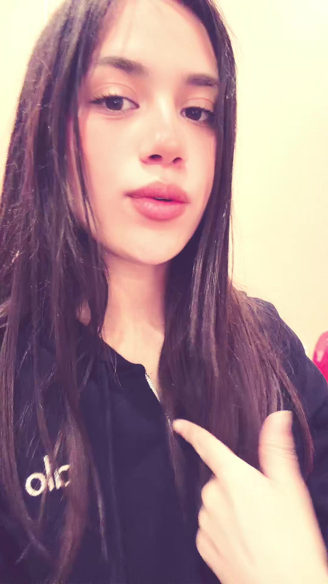 @Mia