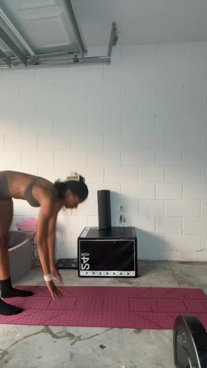 @Eleisha C. | Fit Mom 💪🏽🦩