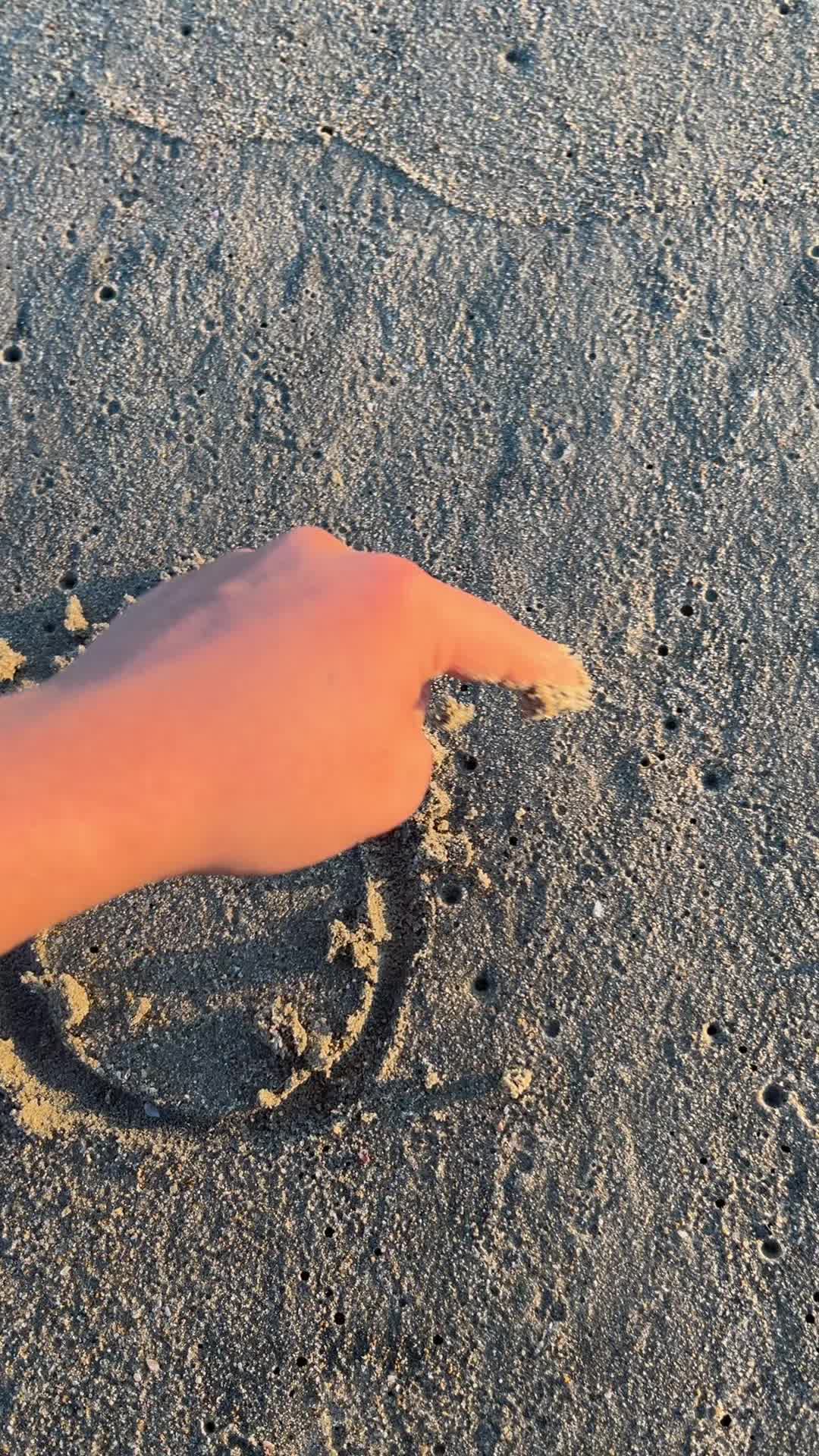 @ᥫ᭡