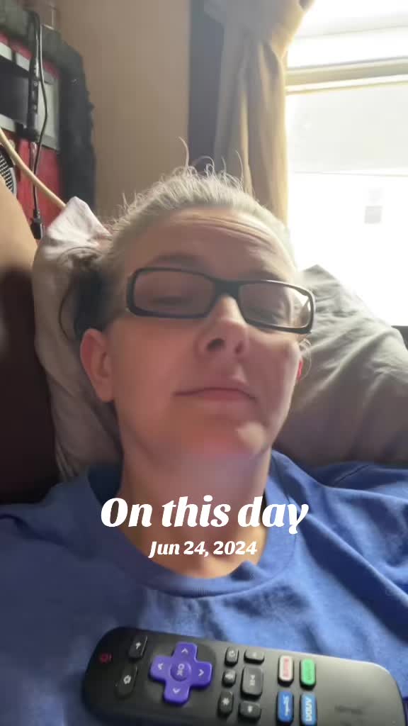 @JessicaStaysHome
