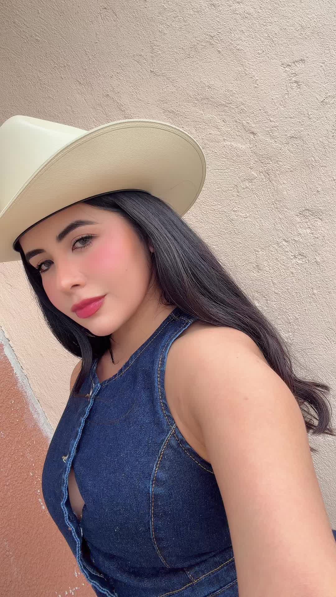 @Vanesa🦋
