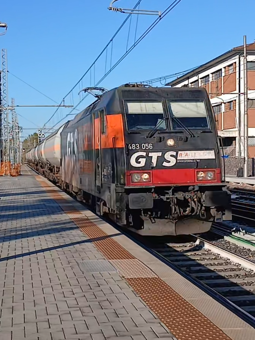 @Italian_trains