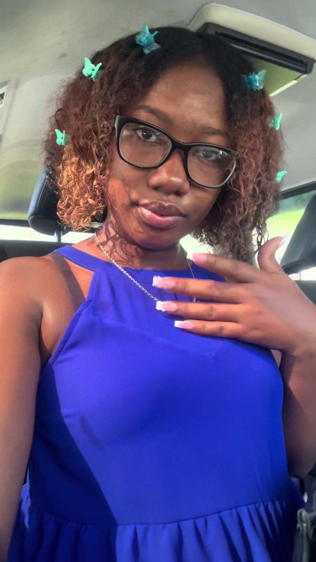 @MsAbbie_