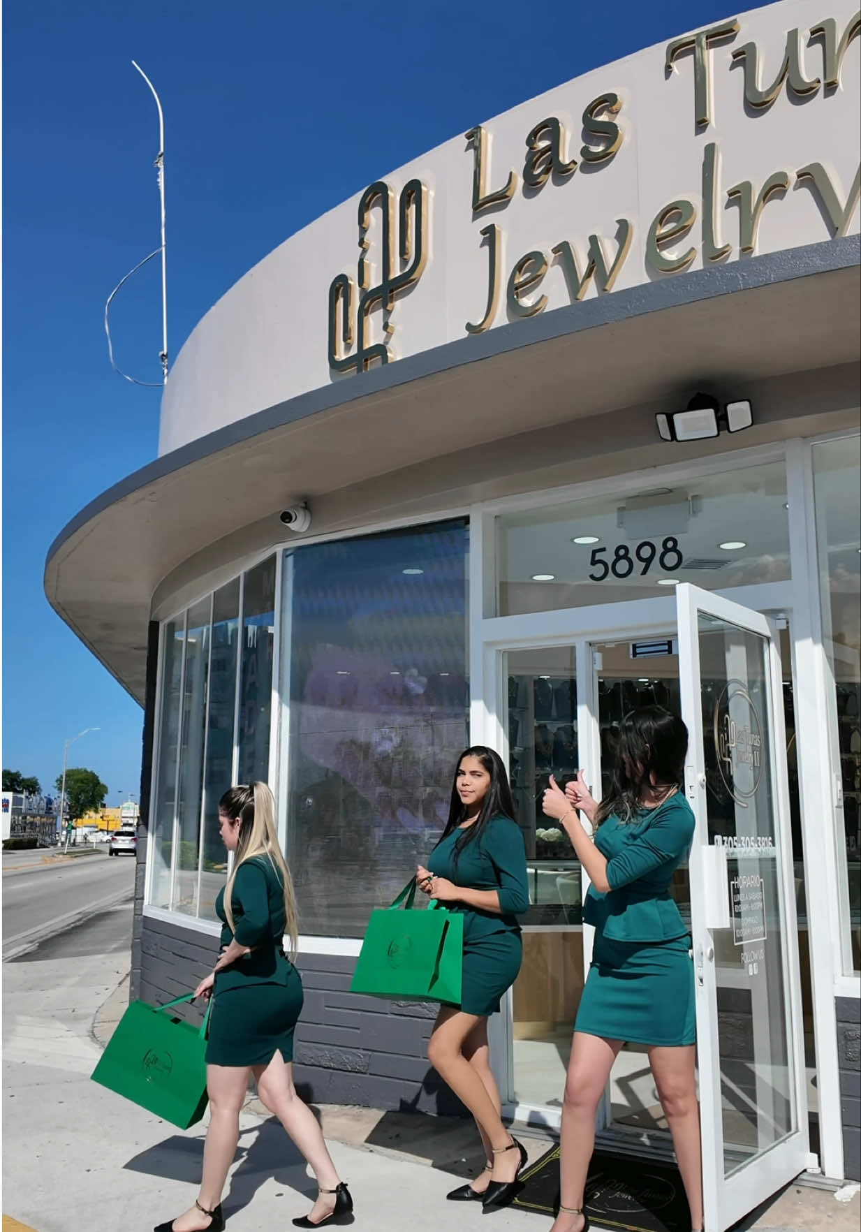 @LAS TUNAS JEWELRY LLC
