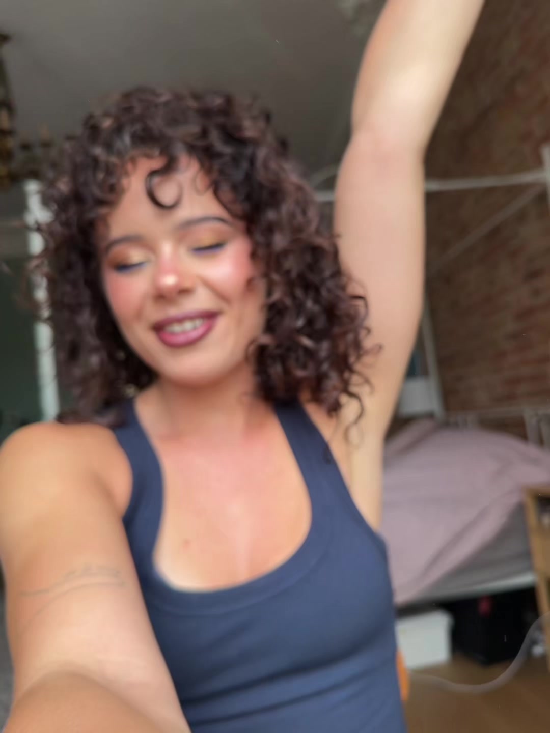 @CURLYBROWNIE• hair, GRWM •