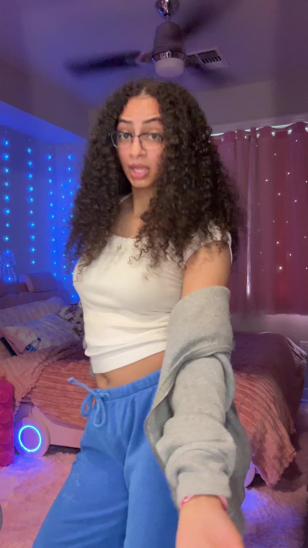 @StormsinParis