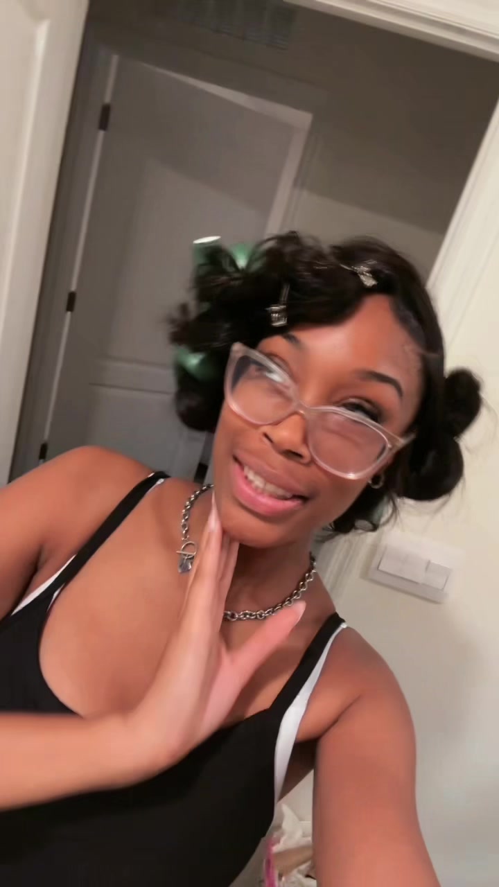 @Brie Nicole 🫧🦋