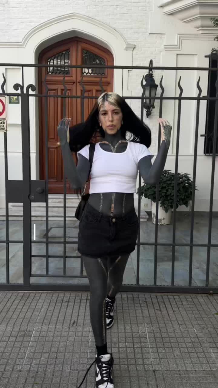 @Isabella