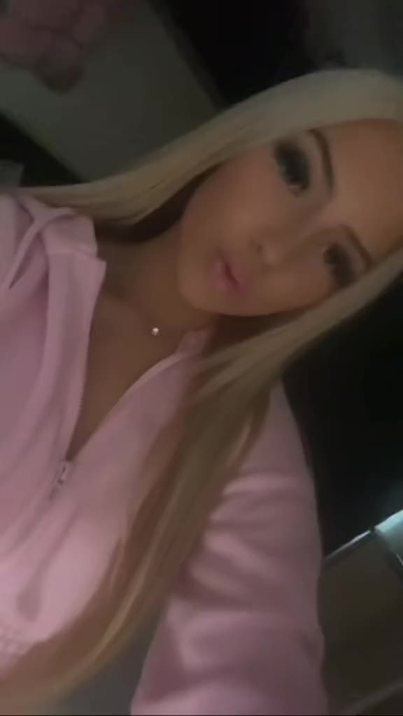 @𝐕𝐚𝐥 💸🎀