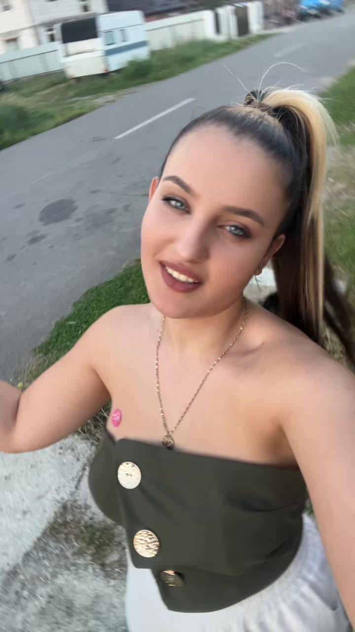 @Ramona2