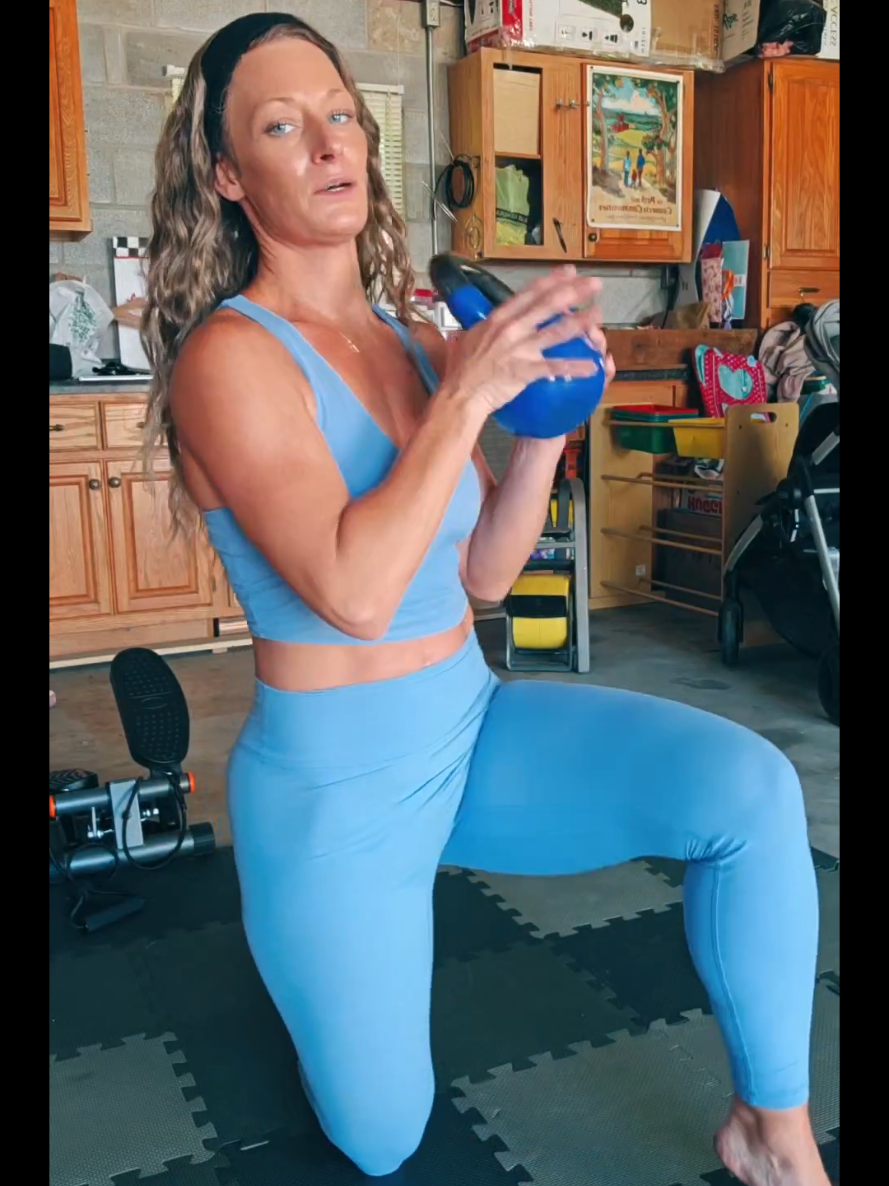 @Ashley🦋✨️ Fit Mom
