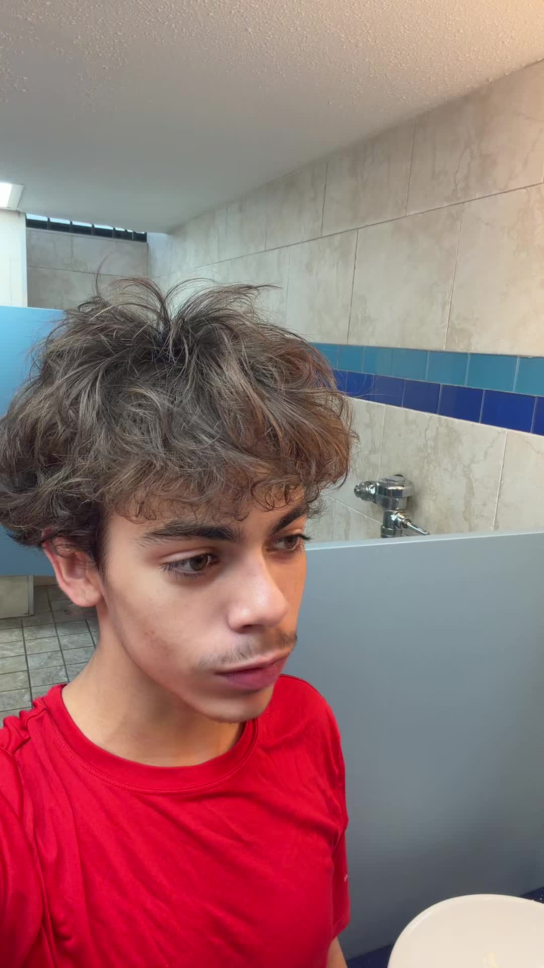 @iseezayy
