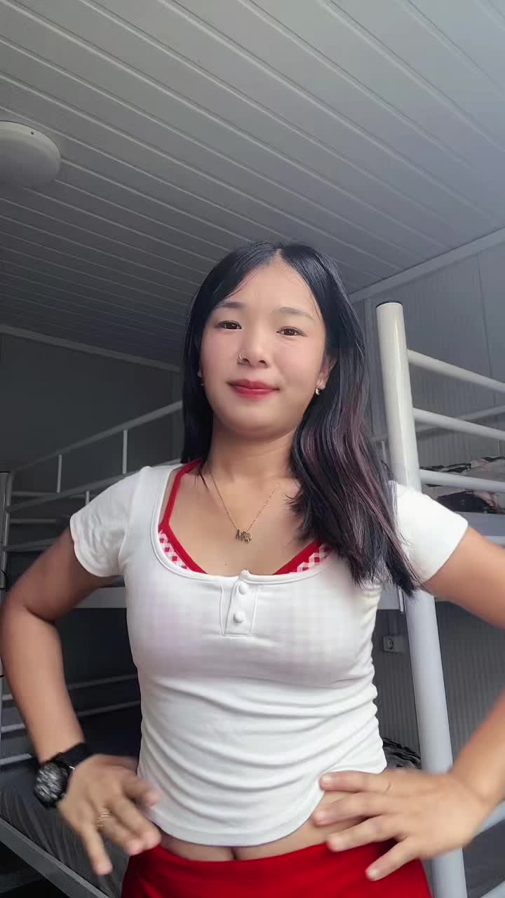 @Gurungsine💝🇳🇵🇪🇺