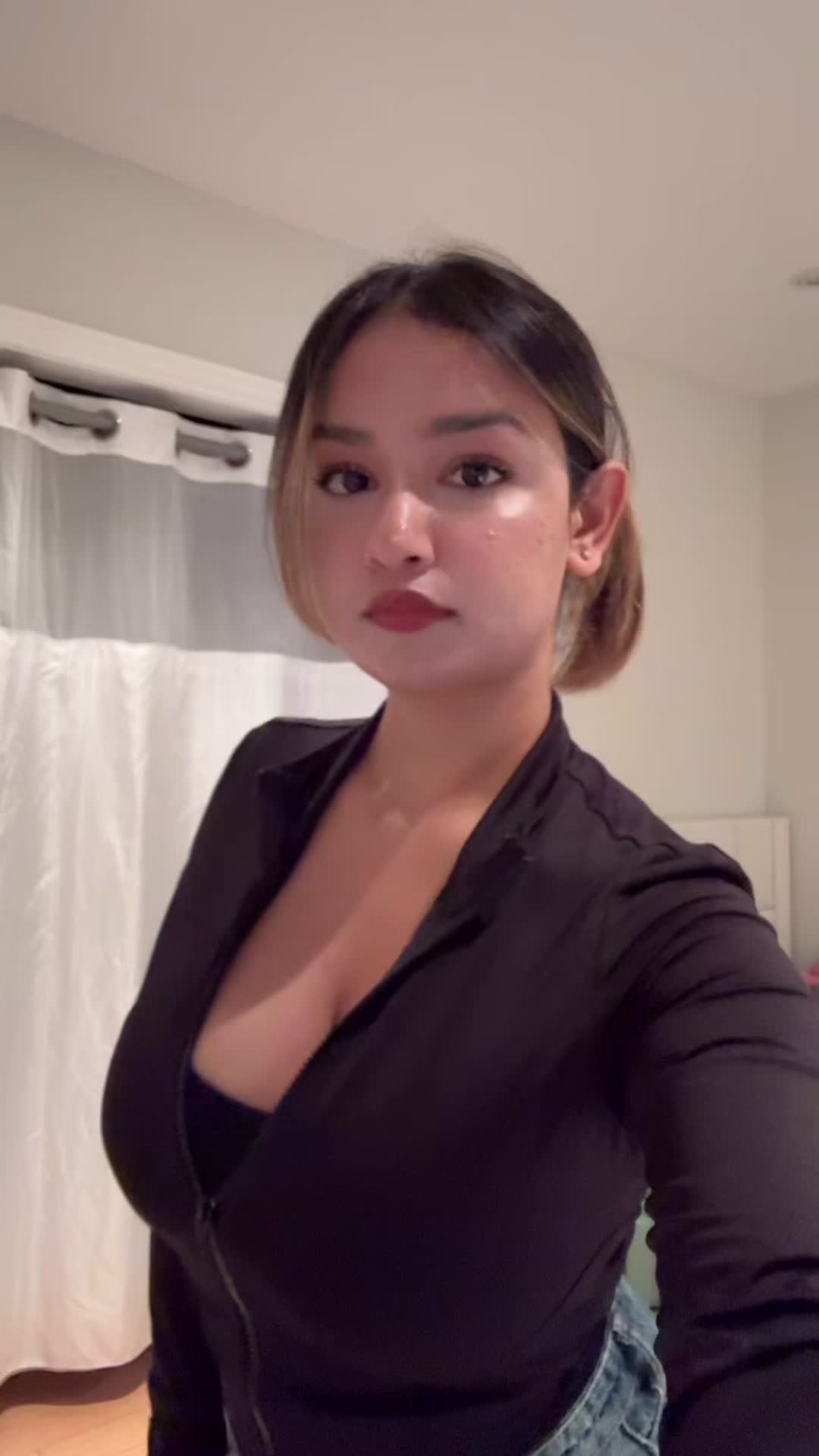 @bbg.awzeeta
