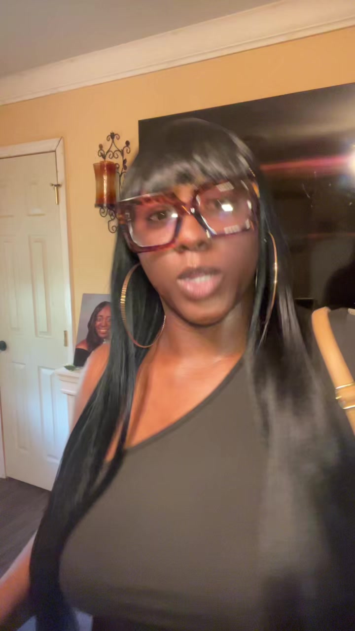 @Actress Shakira Brinae 🦋
