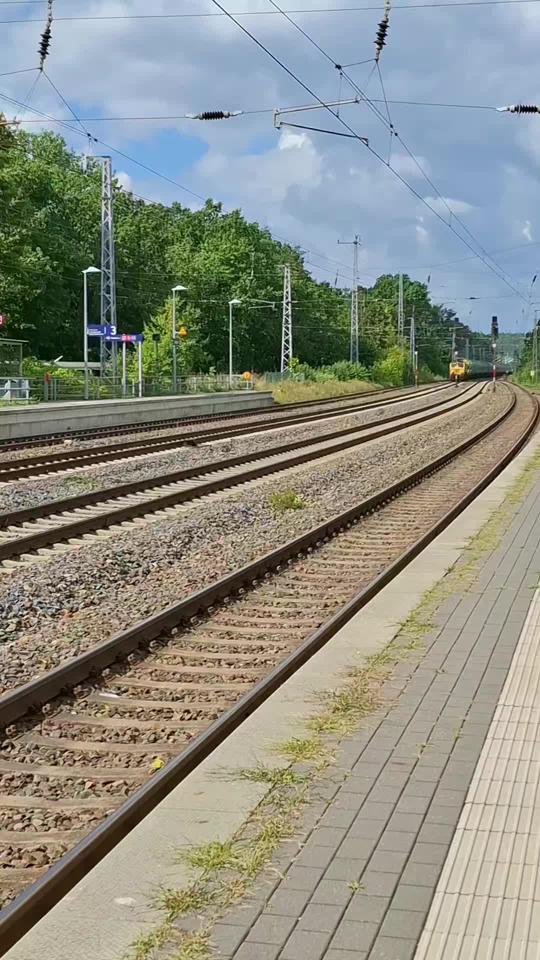 @Angeln und Z&uuml;ge 🇩🇪🚆🇩🇪🎣