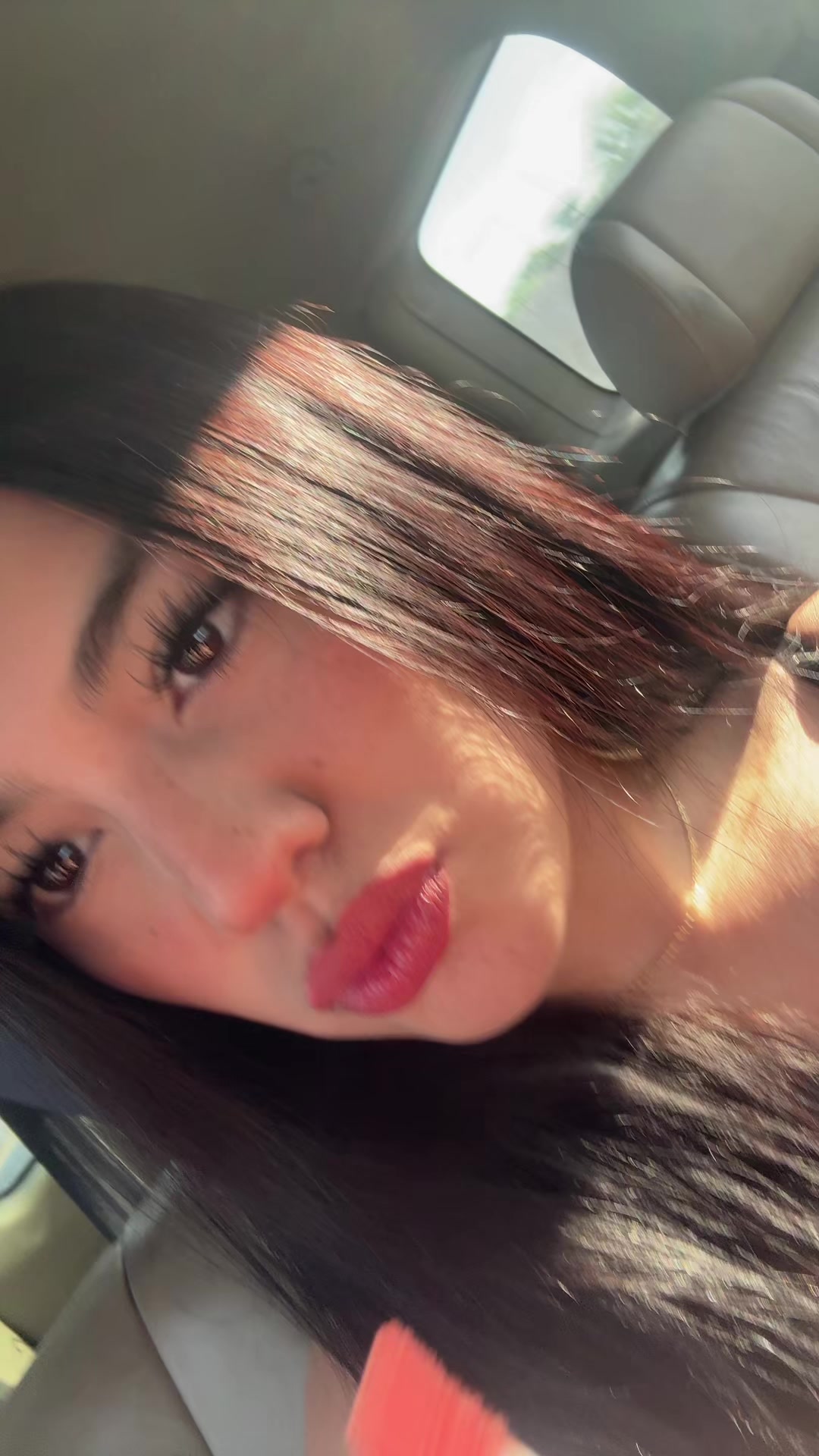 @Mayli