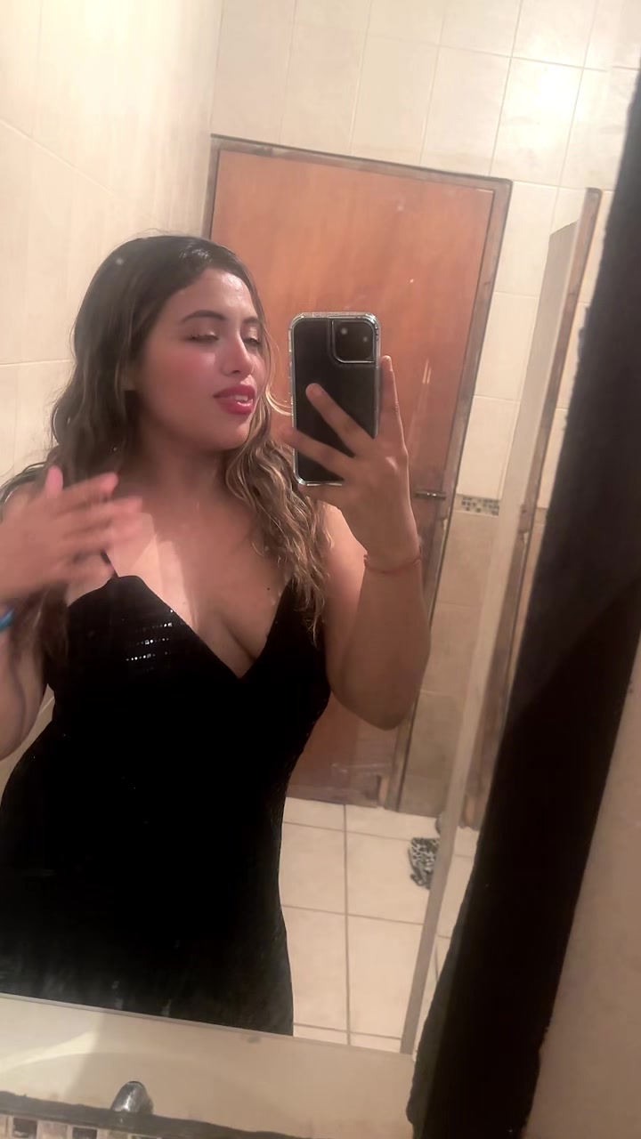@Itzelv0916