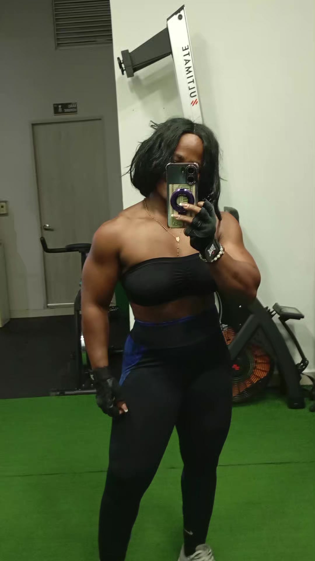 @LA NEGRA FIT