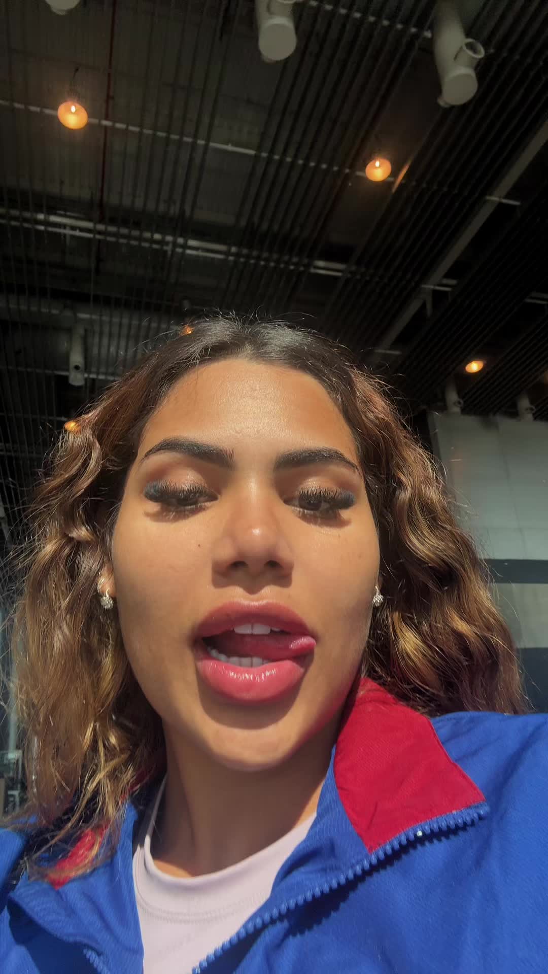 @yas🏄♀️