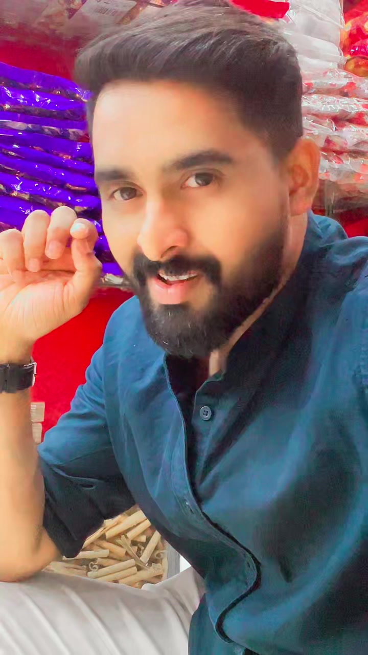 @raazrasiq
