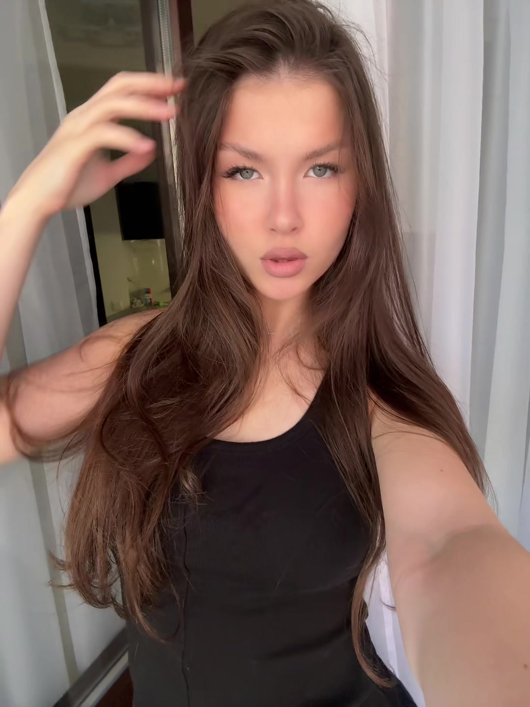 @<3