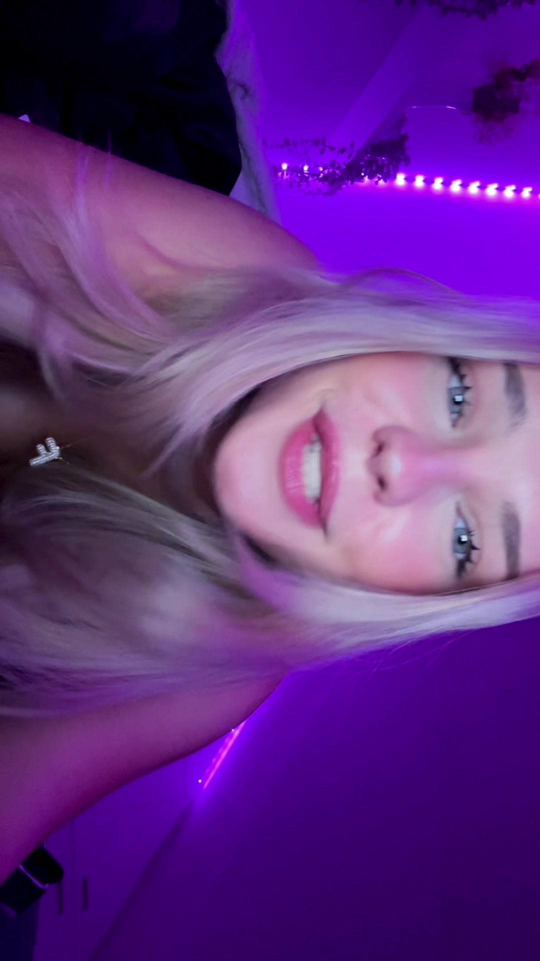 @Elli ⭐️