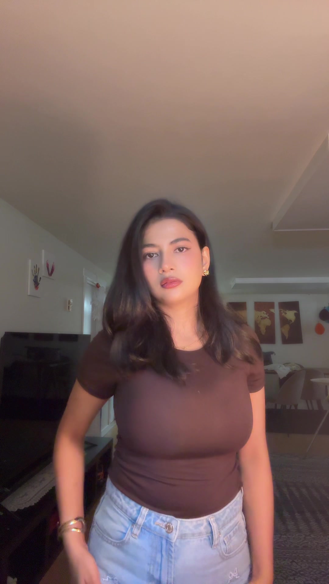 @Bhuku🤑