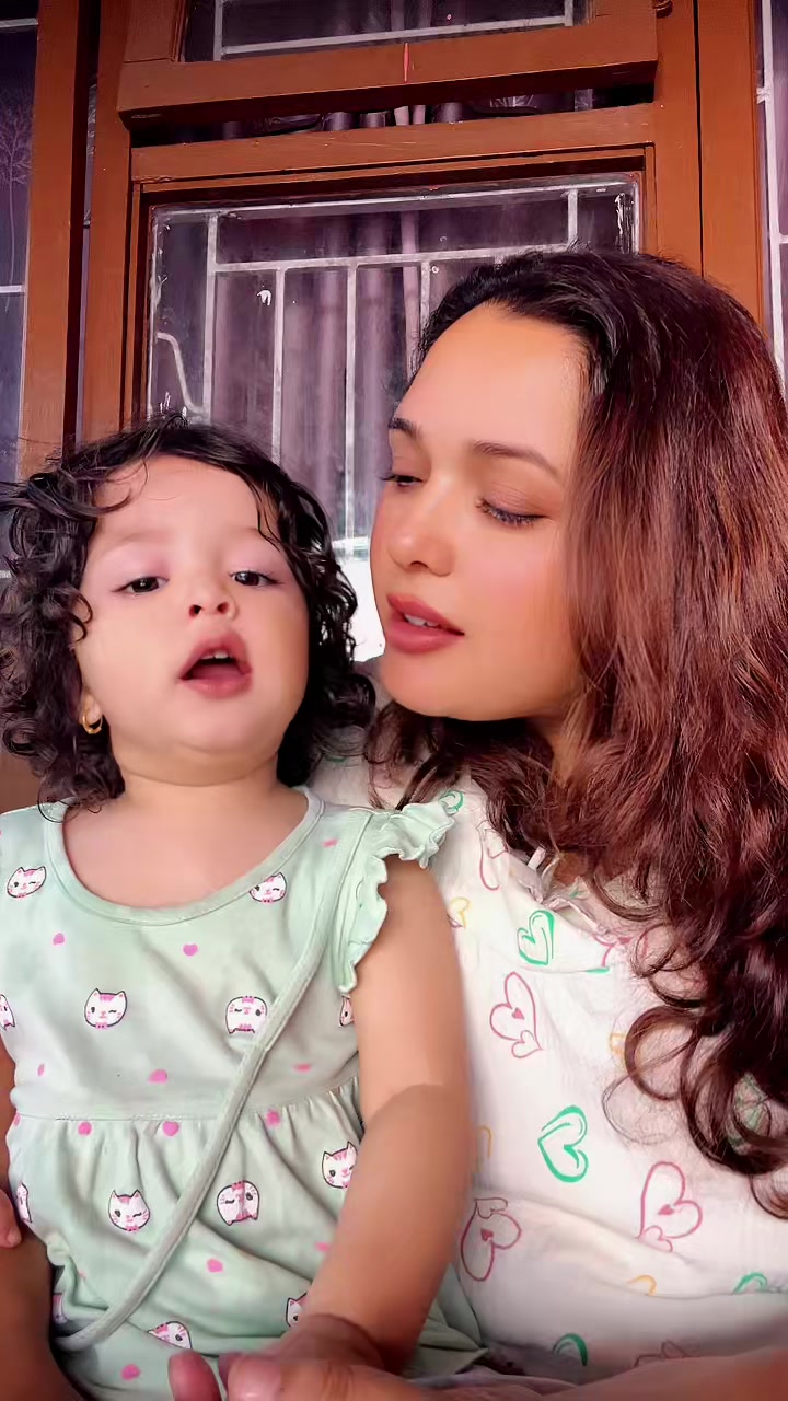 @prajaniadhikari5