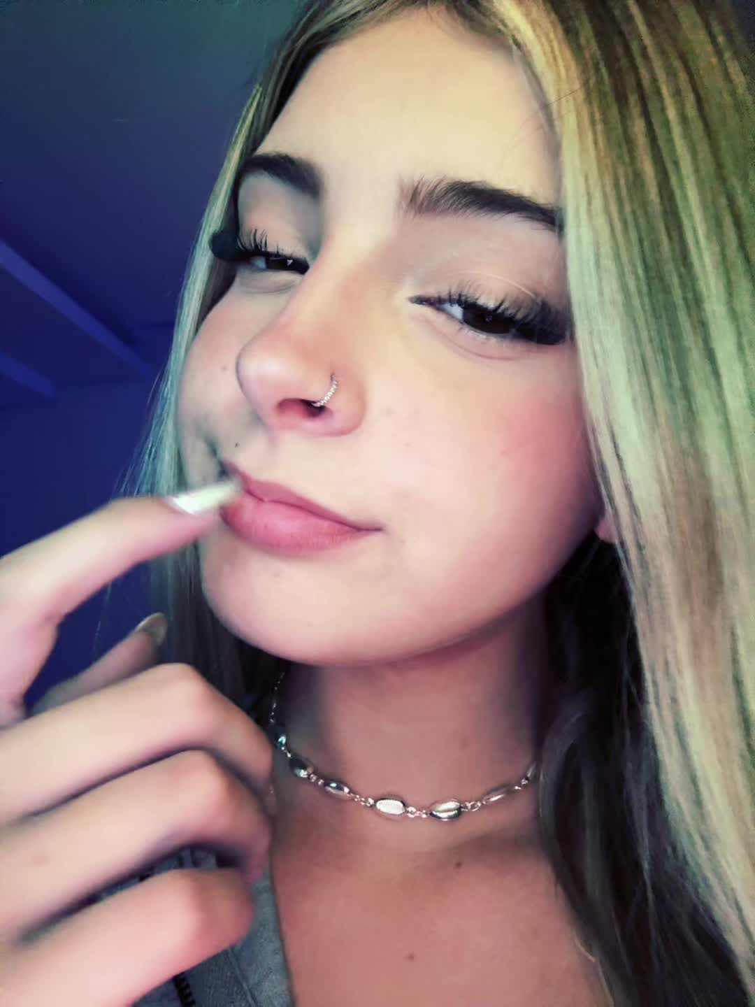 @𝕸𝖆𝖞𝖓𝖆𝖗𝖙 💭