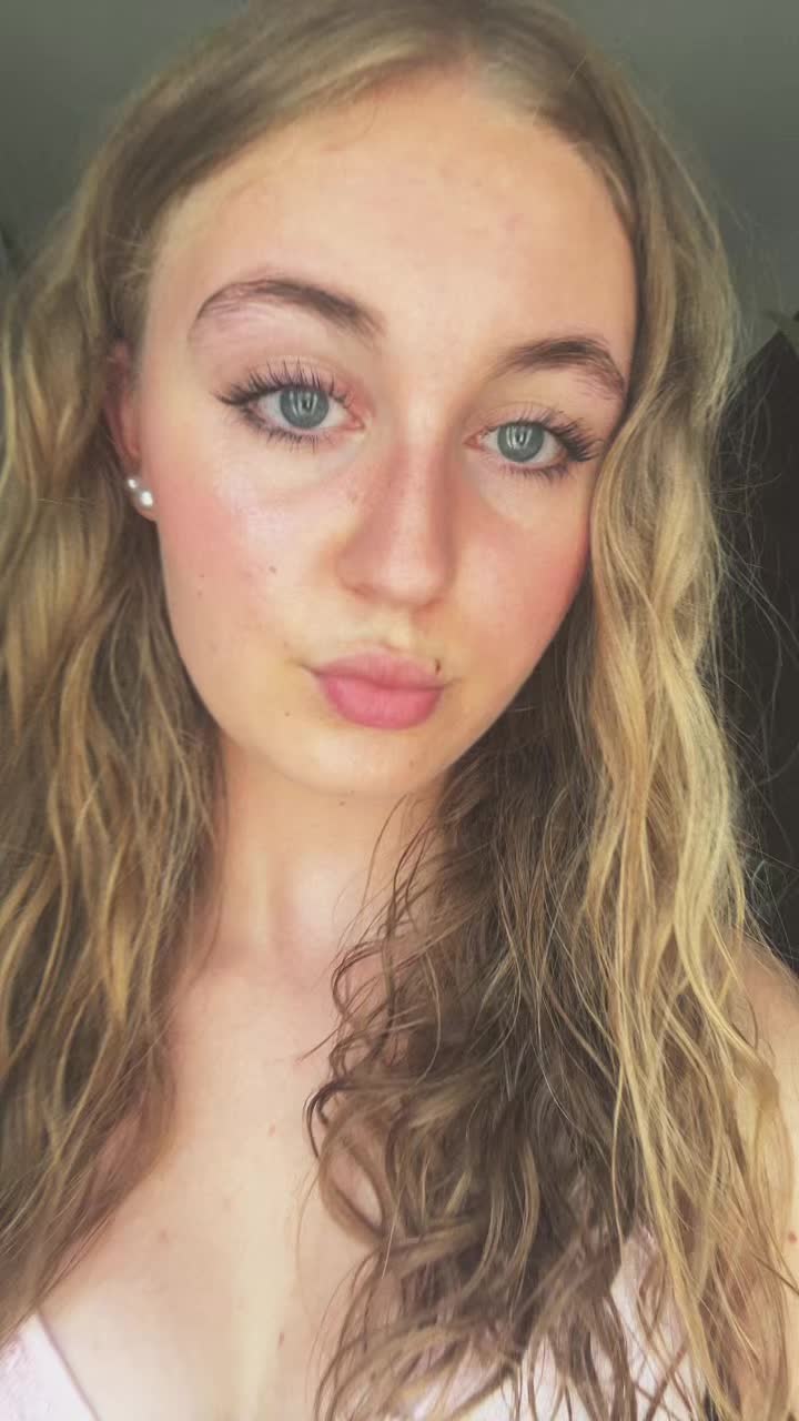 @𝓶𝓪𝓭𝓮𝓵𝓮𝓲𝓷𝓮 💫