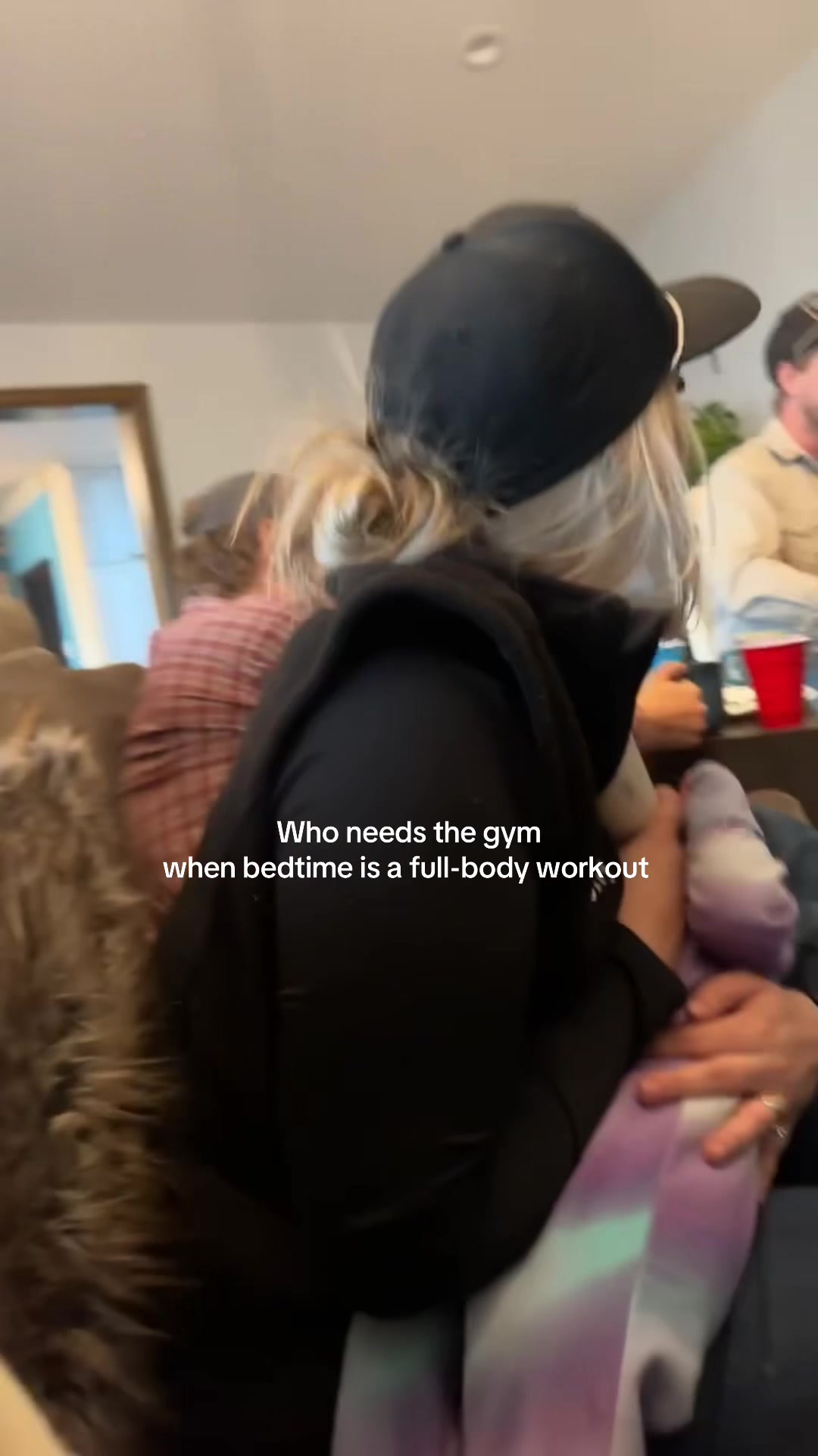 @HOLLY|RANCH WIFE & SAHM