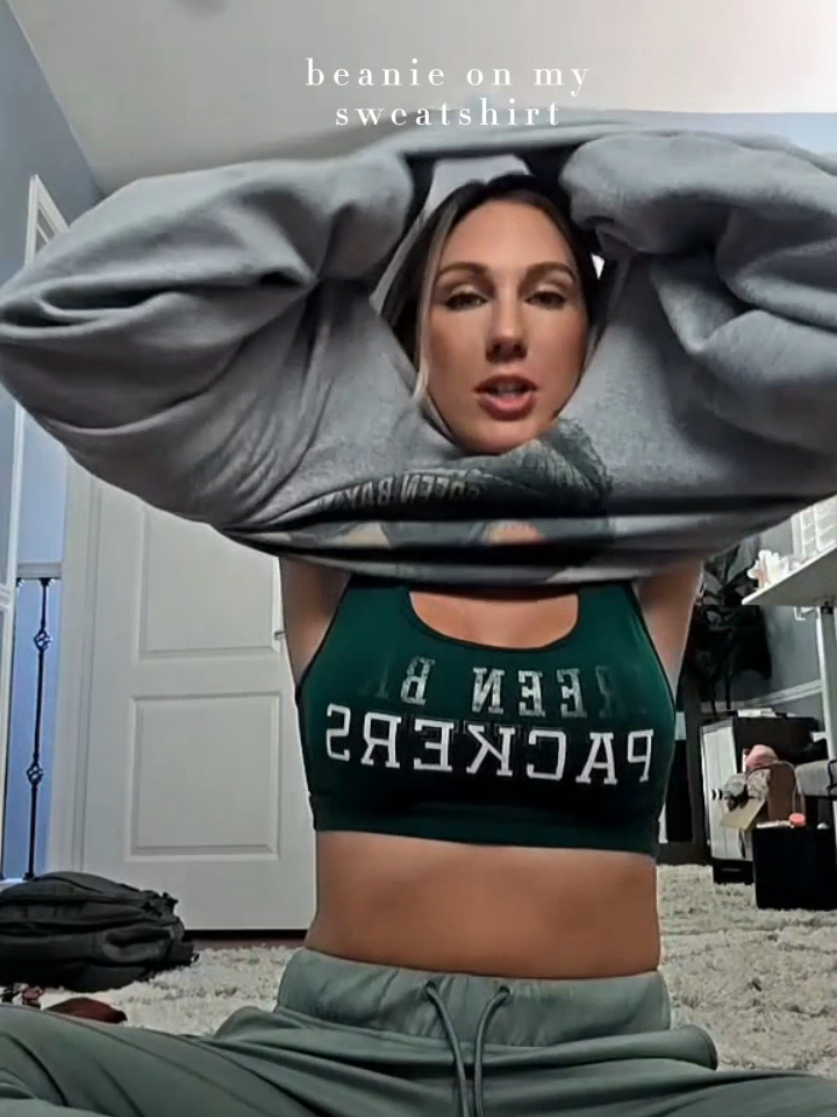 @SamanthaMarch