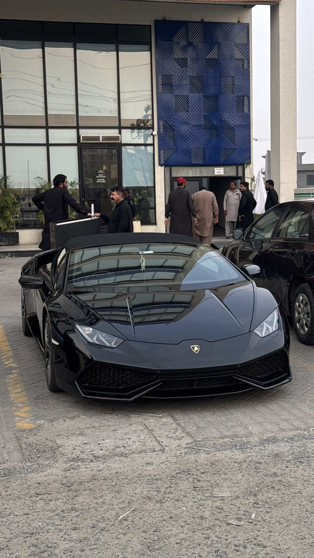 @Elite Cars Of Lahore